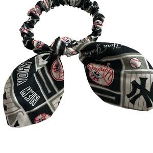 New York Yankees scarf tie hair scrunchie hand made USA cotton rare print NWT